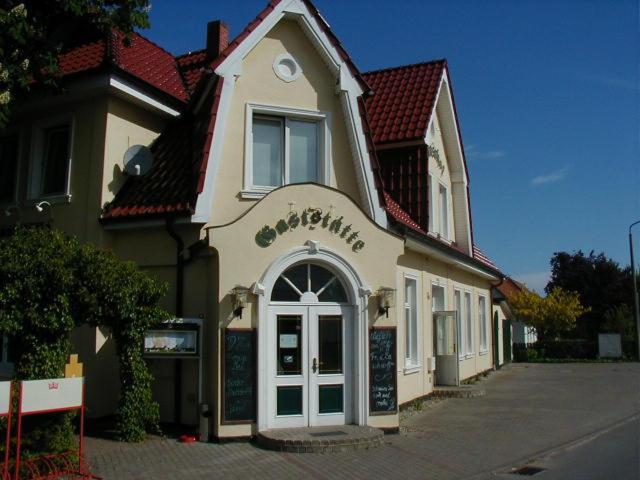 Restaurant Und Pension Zur Nassen Ecke 비텐베크 외부 사진